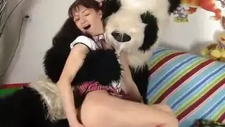 جلسة على وجه بقضيب اصطناعي عملاق ودخول مهبلي عميق