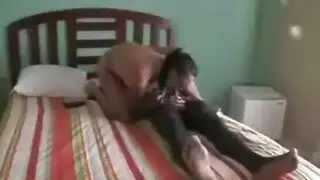 بزاز وفاء الكبيرة وطيزها المستديرة في فعل شرجي صريح