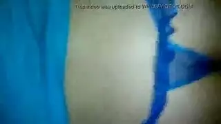 شقراء تأخذ قضيب أسود في شرجها