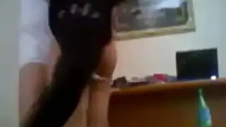 زوج مثير ينك بقوة في علاقة مكتبية ساخنة