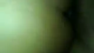 جنس جماعي في السوق: الباعة يتناوبون على عاهرة