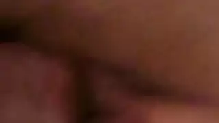 نيك محار في قاعة الرياضة