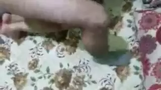 مشهد عربي إكس إكس إكس: زوج يشاهد بينما أصدقائه ينيكون زوجته
