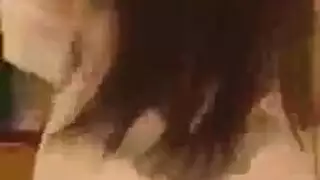 عاهرات يورو تتفجر بالجنس والحلق العميق